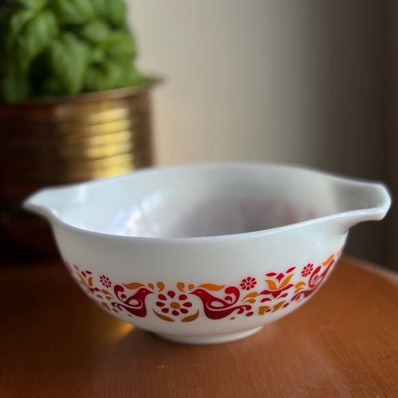 Pyrex 443 Mixing Bowl Retro Floral White Bowl with Red Orange Ovenproof Bowl MCM - Picture 6 of 13